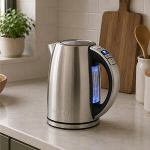 Βραστήρας Cuisinart CPK17E με χωρητικότητα 1.7L και ισχύ 3000W - Inox
