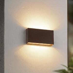 Lindby Lucande Φωτιστικό τοίχου εξωτερικού χώρου LED Jarte, 20 cm, καφέ, IP65, Καφέ / Σκουριάς, Πλαστικό, σύγχρονο