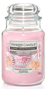 Αρωματικό Κερί Yankee Candle με διάρκεια καύσης έως 125 ώρες και άρωμα Sugared Blossom