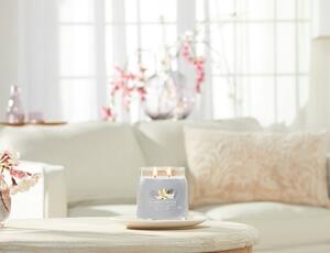 Αρωματικό Κερί Yankee Candle με διάρκεια καύσης έως 50 ώρες και άρωμα Smoked Vanilla & Cashmere