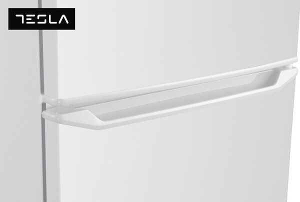 Ψυγείο TESLA RC2600HE