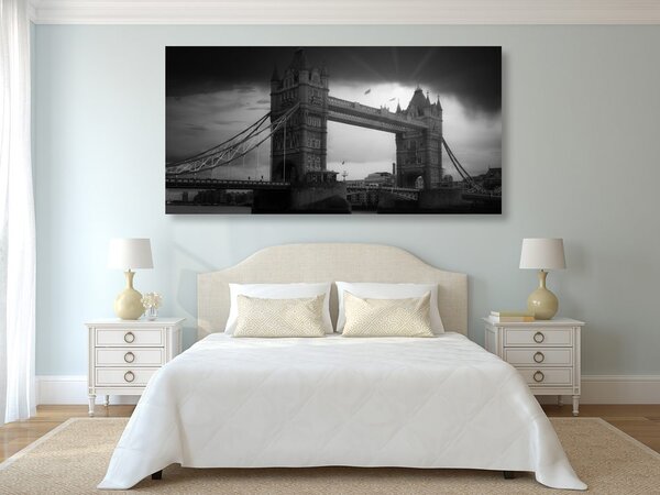Πίνακας σε καμβά ηλιοβασίλεμα πάνω από το Tower Bridge σε ασπρόμαυρο