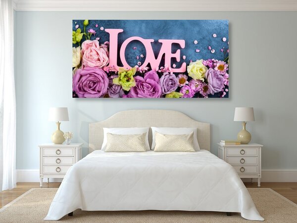 Πίνακας σε καμβά με την επιγραφή Love