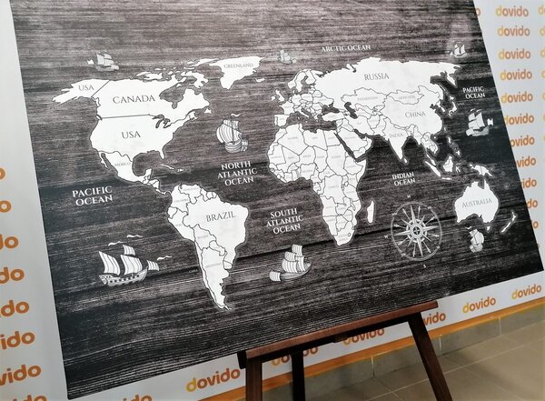Πίνακας σε φελλό ασπρόμαυρος χάρτης σε ξύλο