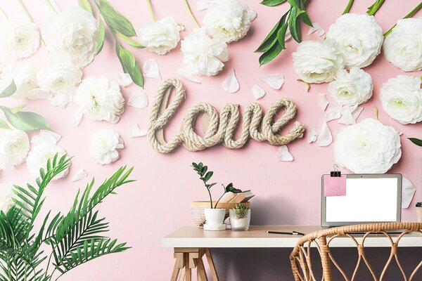 Αυτοκόλλητη φωτοταπετσαρία με επιγραφή Love σε ρομαντικό στυλ