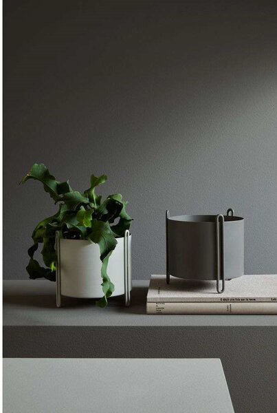 Woud - Pidestall Planter Small Grey Woud