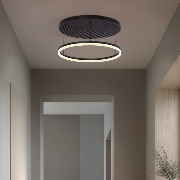 Lucande LED φωτιστικό οροφής Orven, μαύρο/ξύλο, Ø50cm, ρυθμιζόμενο, ρυθμιζόμενος, Μαύρο, Σαλόνι / τραπεζαρία, Μέταλλο, σύγχρονο
