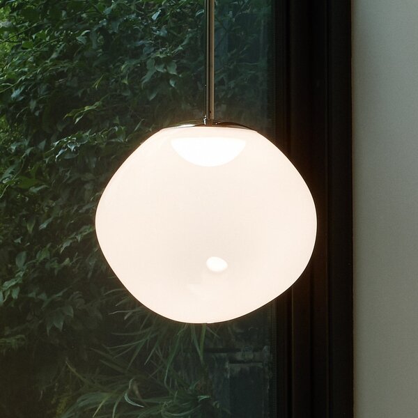 Tom Dixon LED κρεμαστή λάμπα Melt, Ø 50 cm, οπαλίνα/χρυσό χρώμα, ρυθμιζόμενος, Λευκό, Σαλόνι / τραπεζαρία, Πλαστικό, σχεδιασμός