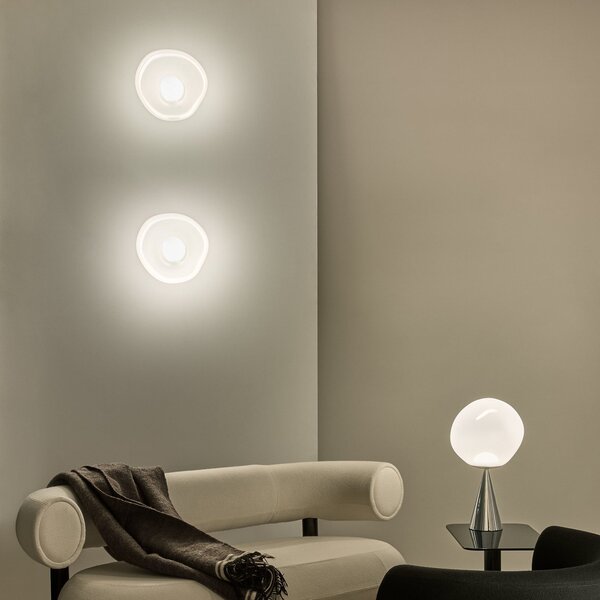 Tom Dixon LED απλίκα Melt, Ø 29 cm, οπαλίνα/χρώμα χρωμίου, ρυθμιζόμενος, Μεταλλικό, Σαλόνι / τραπεζαρία, Πλαστικό, σχεδιασμός