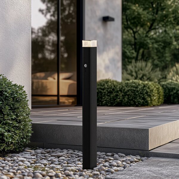 Lindby Φωτιστικό διαδρόμου Halvar, 80 cm, μαύρο, IP65, GU10, αισθητήρας, ρυθμιζόμενος, Μαύρο, Μέταλλο, σύγχρονο