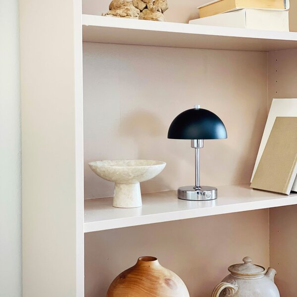 Dyberg Larsen LED-Akku-Τραπεζοκαθιστικό Malmö, ύψος 23 cm, μέταλλο, ρυθμιζόμενος, Μεταλλικό, Σαλόνι / τραπεζαρία, Μέταλλο, σχεδιασμός