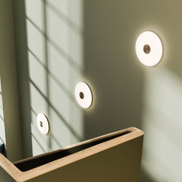 Northern LED φωτιστικό τοίχου Glint, Ø 36 cm, γυαλί, λευκό οπαλίνα, ρυθμιζόμενος, Λευκό, Σαλόνι / τραπεζαρία, Γυαλί, σχεδιασμός