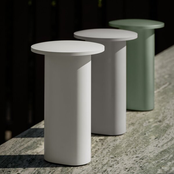 FRITZ HANSEN LED-Akku-Τραπεζοκαλύμματα Solae, λευκό, αλουμίνιο, IP44, ρυθμιζόμενος, Λευκό, Σαλόνι / τραπεζαρία, Αλουμίνιο, σύγχρονο