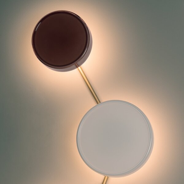 MARSET LED απλίκα Caramel, καφέ, Ø 22 cm, TRIAC, γυαλί, ρυθμιζόμενος, Καφέ / Σκουριάς, Σαλόνι / τραπεζαρία, Γυαλί, σχεδιασμός
