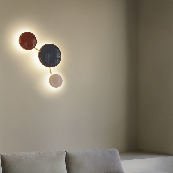 MARSET LED απλίκα Caramel, καφέ, Ø 28 cm, TRIAC, γυαλί, ρυθμιζόμενος, Καφέ / Σκουριάς, Σαλόνι / τραπεζαρία, Γυαλί, σχεδιασμός