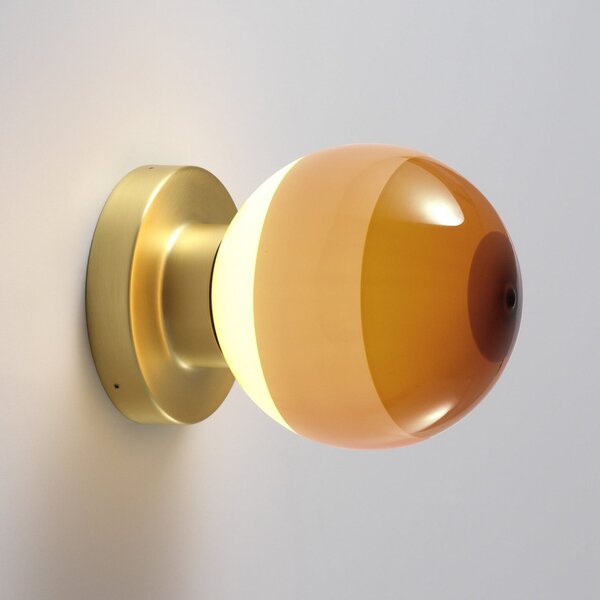 MARSET LED-Wandlampe Dipping Light A2, κρεμ/ορείχαλκος, ρυθμιζόμενος, Μπεζ, Σαλόνι / τραπεζαρία, Μέταλλο, σχεδιασμός, Σφαίρα