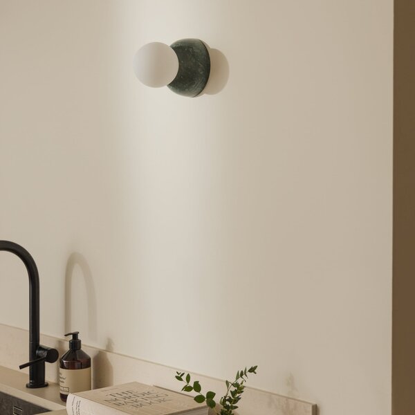 Globen Lighting Απλίκα Torrano, πράσινη, Ø 13 cm, IP44, ρυθμιζόμενος, Πράσινο, Σαλόνι / τραπεζαρία, Γυαλί, σχεδιασμός