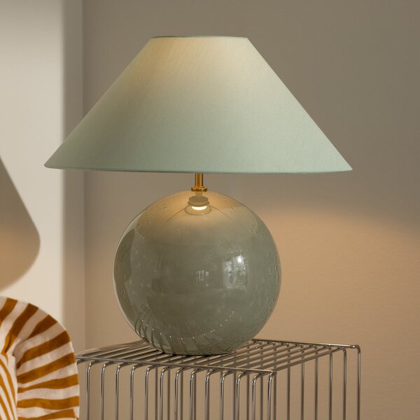 Globen Lighting Επιτραπέζια λάμπα IRIS, πράσινη, ύψος 45 cm, Πράσινο, Σαλόνι / τραπεζαρία, Ύφασμα / Κλωστοϋφαντουργία, Σκανδιναβικό