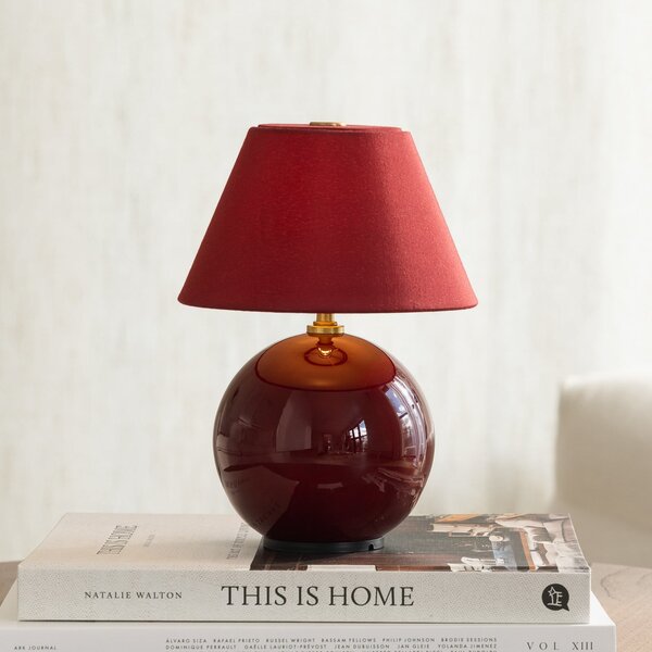 Globen Lighting Φωτιστικό τραπεζιού με μπαταρία IRIS, κόκκινο, ύψος 23 cm, ρυθμιζόμενος, Κόκκινο, Σαλόνι / τραπεζαρία, Ύφασμα / Κλωστοϋφαντουργία, Σκανδιναβικό