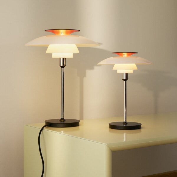 Louis Poulsen LED-Akkutischlampe PH 80, λευκό/κόκκινο/χρώμιο IP44, ρυθμιζόμενος, Λευκό, Σαλόνι / τραπεζαρία, Αλουμίνιο, Σκανδιναβικό