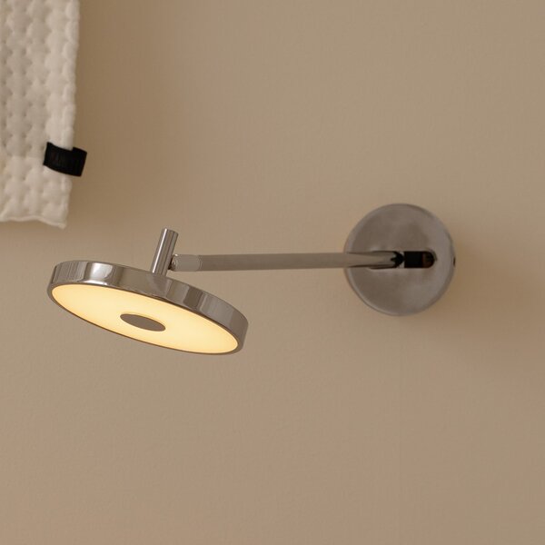 UMAGE LED-Επιτοίχιο φωτιστικό Asteria LONG HW, γυαλισμένος χάλυβας, 45 cm, ρυθμιζόμενος, Μεταλλικό, Σαλόνι / τραπεζαρία, Μέταλλο, σχεδιασμός, Πρίζα τοίχου κάτω