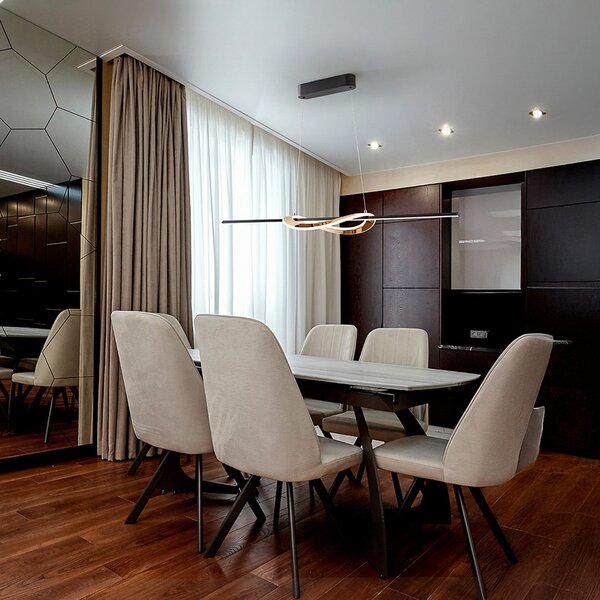 Schuller Valencia Κρεμαστή λάμπα LED Enora, μαύρο/χρυσό, μήκος 120 cm, CCT, ρυθμιζόμενος, Μαύρο, Σαλόνι / τραπεζαρία, Αλουμίνιο, σύγχρονο