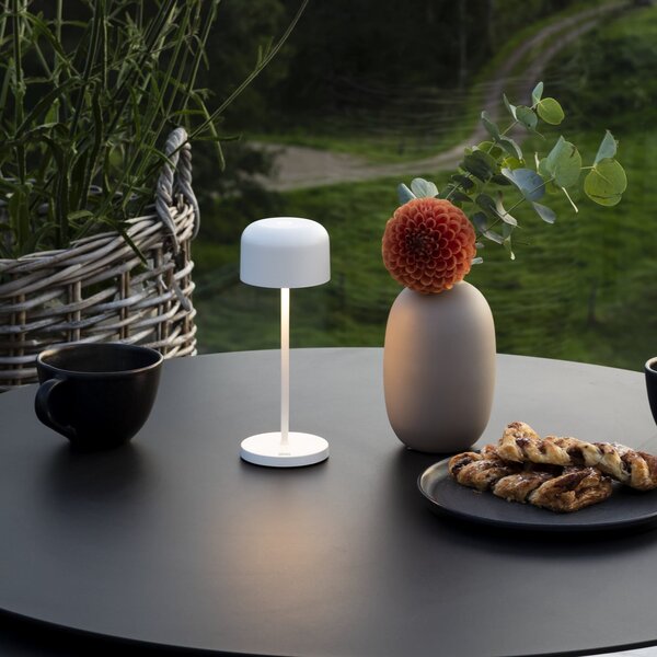 Konstsmide LED-Akku-Tischlampe Lille, ύψος 20 cm, λευκό, IP54, USB, ρυθμιζόμενος, Λευκό, Σαλόνι / τραπεζαρία, Αλουμίνιο, σύγχρονο