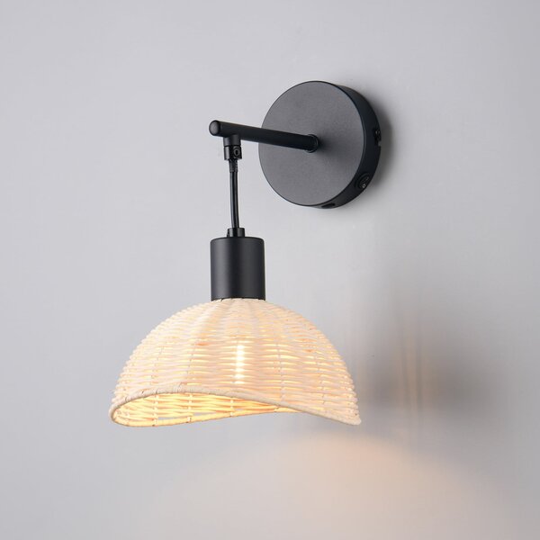 Reality Leuchten Φωτιστικό τοίχου Calvi, φυσικό ρατάν, μαύρο, μέταλλο, Ø 18 cm, ρυθμιζόμενος, Μαύρο, Σαλόνι / τραπεζαρία, Μέταλλο, Στρογγυλό τοίχο