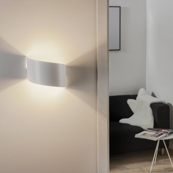 EMIBIG LIGHTING Φωτιστικό τοίχου Vero από βαμμένο λευκό ατσάλι, ρυθμιζόμενος, Λευκό, Σαλόνι / τραπεζαρία, Μέταλλο, σύγχρονο