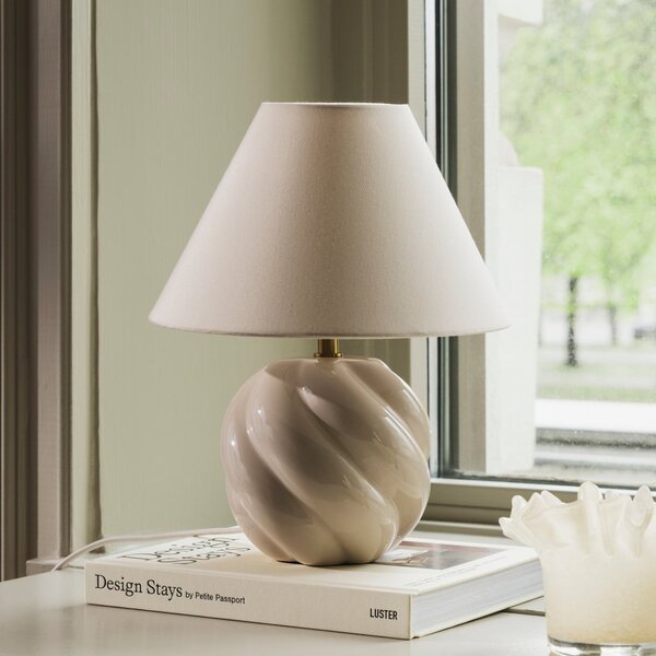Globen Lighting Επιτραπέζια λάμπα DAHLIA, μπεζ/μπεζ, ύψος 31 cm, Μπεζ, Σαλόνι / τραπεζαρία, Ύφασμα / Κλωστοϋφαντουργία