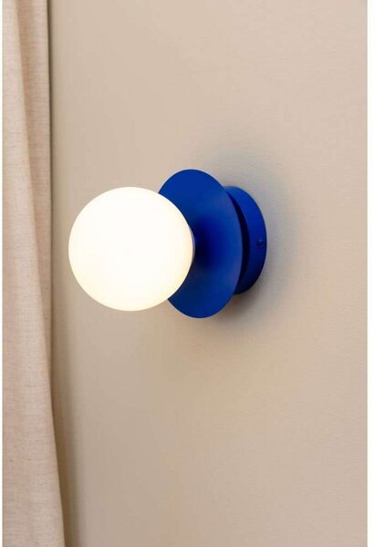 Globen Lighting Φωτιστικό τοίχου ART DECO, μπλε/λευκό, Ø 16 cm, IP44, ρυθμιζόμενος, Μπλε, Σαλόνι / τραπεζαρία, Μέταλλο, σχεδιασμός, Σφαίρα