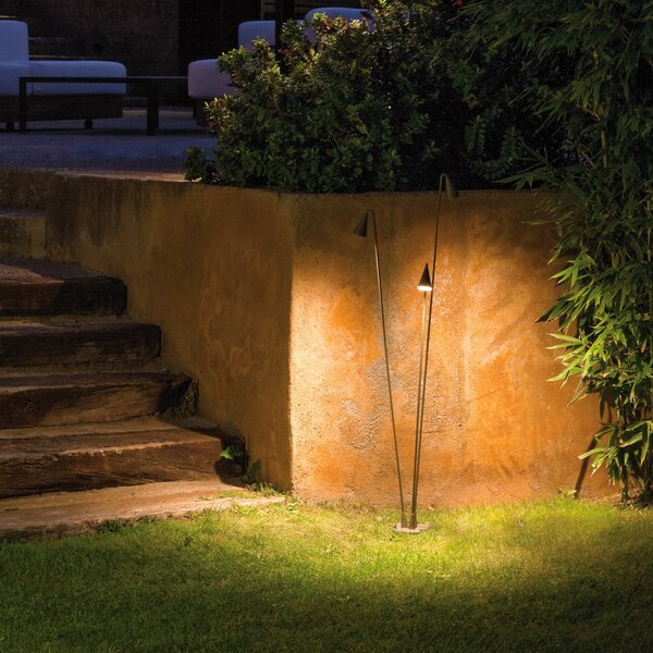 Vibia Εξωτερικός φωτιστικός LED Brisa, μονός, χακί, Πράσινο, Πλαστικό, σχεδιασμός