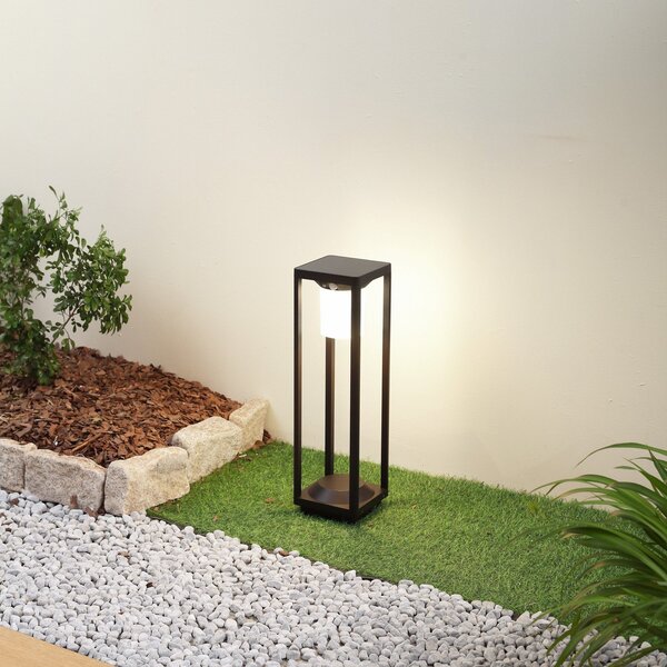 Lucande LED ηλιακός φωτισμός μονοπατιών Nilea, 50 cm, μαύρο, αισθητήρας, Μαύρο, Αλουμίνιο, σύγχρονο