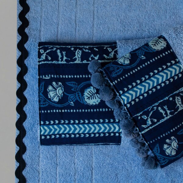 Πετσέτα Χεριών (30x50) White Fabric Keiko Blue 600gsm