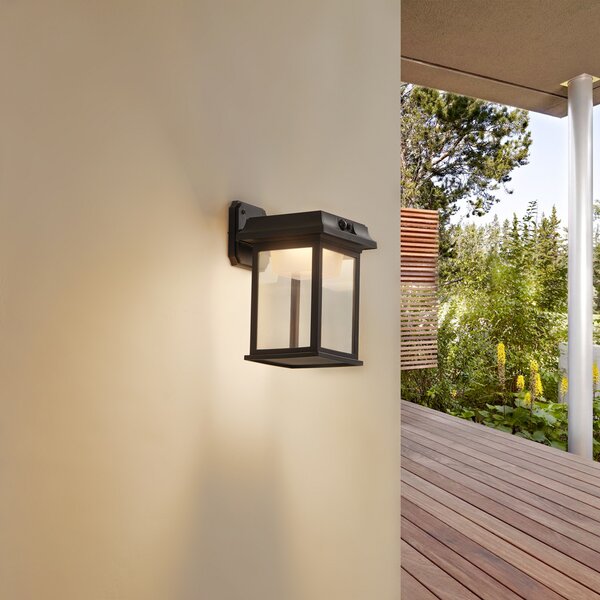 Lindby ηλιακό φωτιστικό τοίχου LED Latarka, ύψος 27,5 cm, αισθητήρας, Μαύρο, Πλαστικό, σύγχρονο