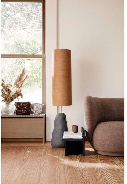 Ferm LIVING - Hebe Φωτιστικό δαπέδου Large Μαύρο/Curry ferm LIVING