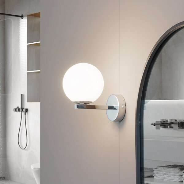 Lucande Φωτιστικό τοίχου Bidolo, χρώμιο, γυαλί, Ø 12 cm, IP44, ρυθμιζόμενος, Μεταλλικό, Μπάνιο, Γυαλί, Σφαίρα
