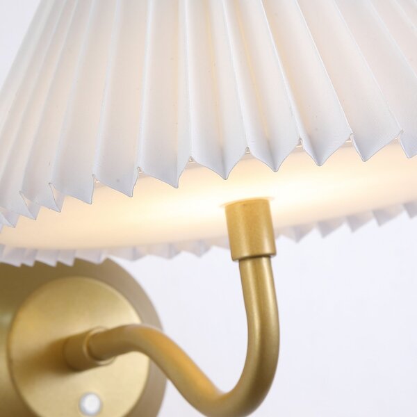 Searchlight LED-Ακку-Wandlampe DANISH, Ausladung 25 cm χρυσόχρωμο μέταλλο, ρυθμιζόμενος, Χρυσό / Ορείχαλκου, Σαλόνι / τραπεζαρία, Μέταλλο