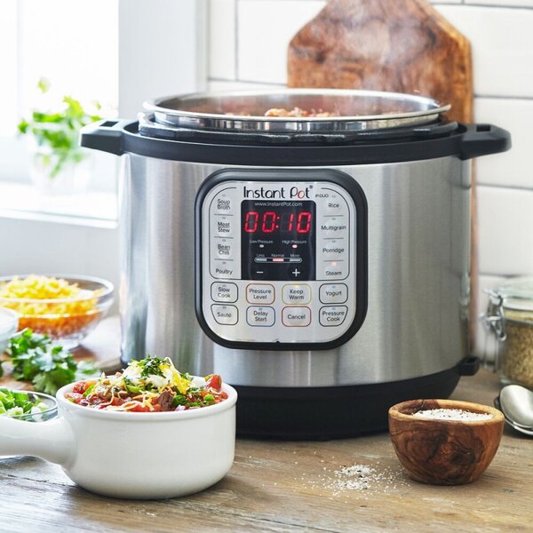 Πολυμάγειρας Instant Pot DUO 6 112018201, 1000W, 5.7l, 13 προγράμματα, 7 λειτουργίες, σύστημα ασφαλείας, ασημί/μαύρο