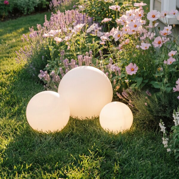 Lindby LED ηλιακές λάμπες Lago, σετ 3, σφαίρες, ακίδα εδάφους, λευκό, Λευκό, Πλαστικό, σύγχρονο, Υπαίθρια σφαίρα