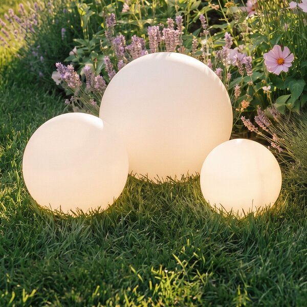 Lindby LED ηλιακές λάμπες Lago, σετ 3, σφαίρες, ακίδα εδάφους, λευκό, Λευκό, Πλαστικό, σύγχρονο, Υπαίθρια σφαίρα