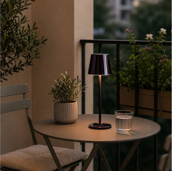 Επιτραπέζιο φωτιστικό LED Brilliant Xaana με μπαταρία, USB, ισχύ 4W και διαστάσεις 11x11x37cm - Μαύρο