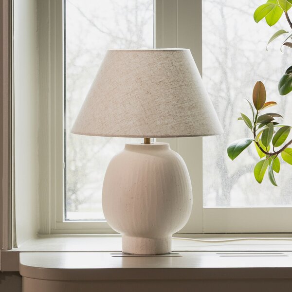 Globen Lighting Επιτραπέζιο φωτιστικό Lorenzo, μπεζ, ύψος 46 εκ., κεραμικό, Μπεζ, Σαλόνι / τραπεζαρία, Κεραμικό υλικό, Σκανδιναβικό