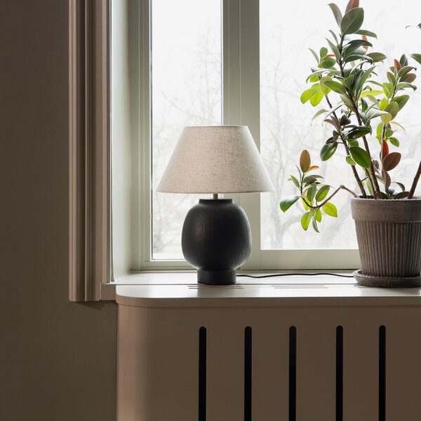 Globen Lighting Επιτραπέζιο φωτιστικό Lorenzo, μαύρο, ύψος 46 εκ., κεραμικό, Μαύρο, Σαλόνι / τραπεζαρία, Κεραμικό υλικό, Σκανδιναβικό