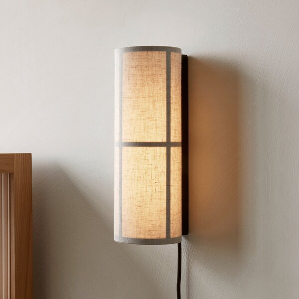 Audo Copenhagen Hashira LED φωτιστικό τοίχου με πρίζα, φυσικό, Μπεζ, Σαλόνι / τραπεζαρία, Ύφασμα / Κλωστοϋφαντουργία, σχεδιασμός