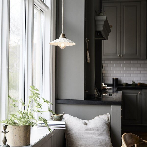 PR Home Κρεμαστό φωτιστικό Ester, υπόλευκο, Ø 24 cm, σιδερένιο βύσμα, Λευκό, Σαλόνι / τραπεζαρία, Μέταλλο, Vintage