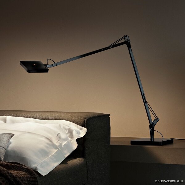 FLOS Kelvin LED επιτραπέζια λάμπα σε μαύρο χρώμα, Μαύρο, Μελέτη / Γραφείο, Μέταλλο, σχεδιασμός