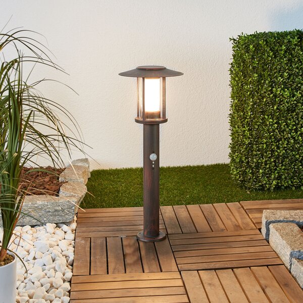 Lindby Φωτιστικό βάθρο LED Pavlos, 55 cm, χρώμα σκουριάς, αισθητήρας, Καφέ / Σκουριάς, Μέταλλο, Εξοχική κατοικία / Ρουστίκ