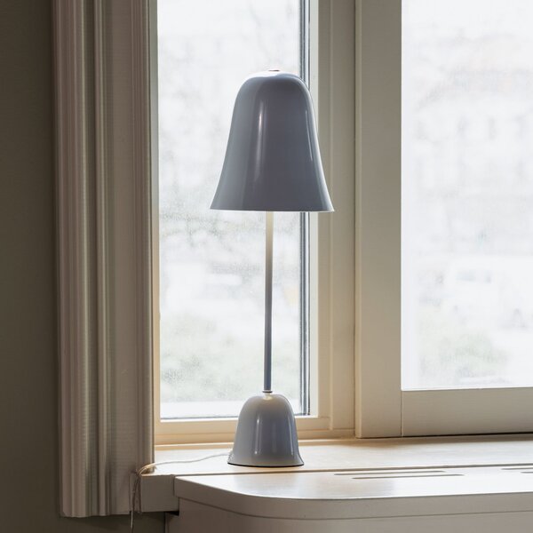 Globen Lighting Επιτραπέζιο φωτιστικό Blåklockan, γαλάζιο, ύψος 56 εκ., Μπλε, Σαλόνι / τραπεζαρία, Μέταλλο, Σκανδιναβικό