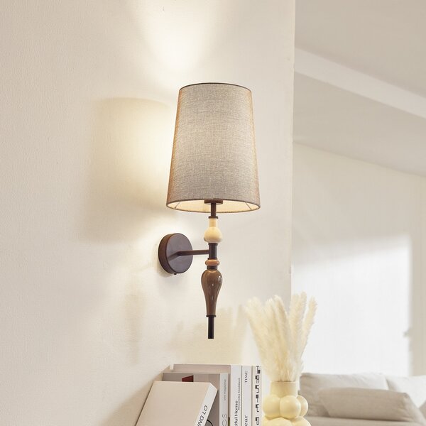 Lindby Φωτιστικό τοίχου Haldorin, γκρι/μαύρο, ύφασμα, 58 cm, ρυθμιζόμενος, Γκρι, Σαλόνι / τραπεζαρία, Ύφασμα / Κλωστοϋφαντουργία, Εξοχική κατοικία / Ρουστίκ